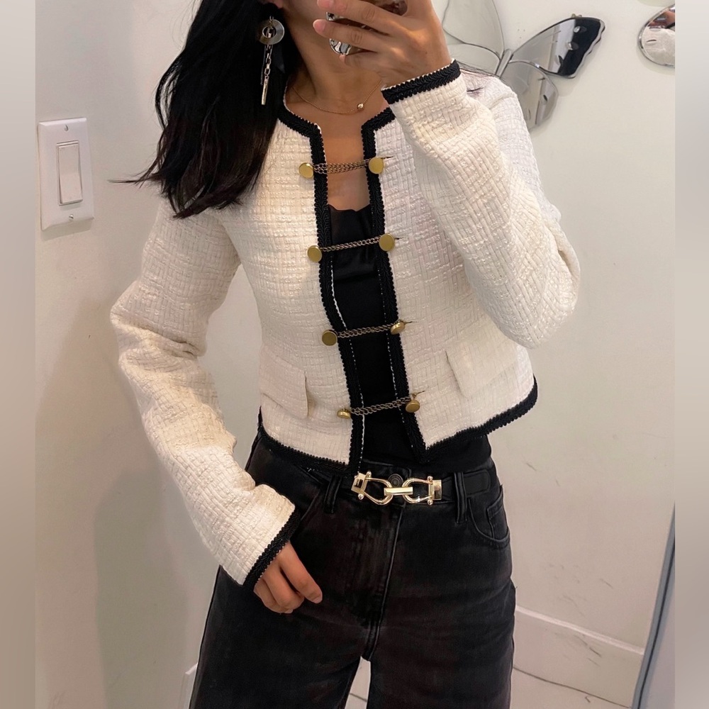 NWT Line & Dot chain button crop jacket